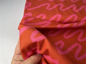 Fastvævet poplin - pink bølge på cayenne bund